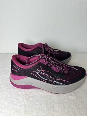Dansko Pace Womens Size 38 US 8 Shoes Black Berry Arch Support Walking Sneakers